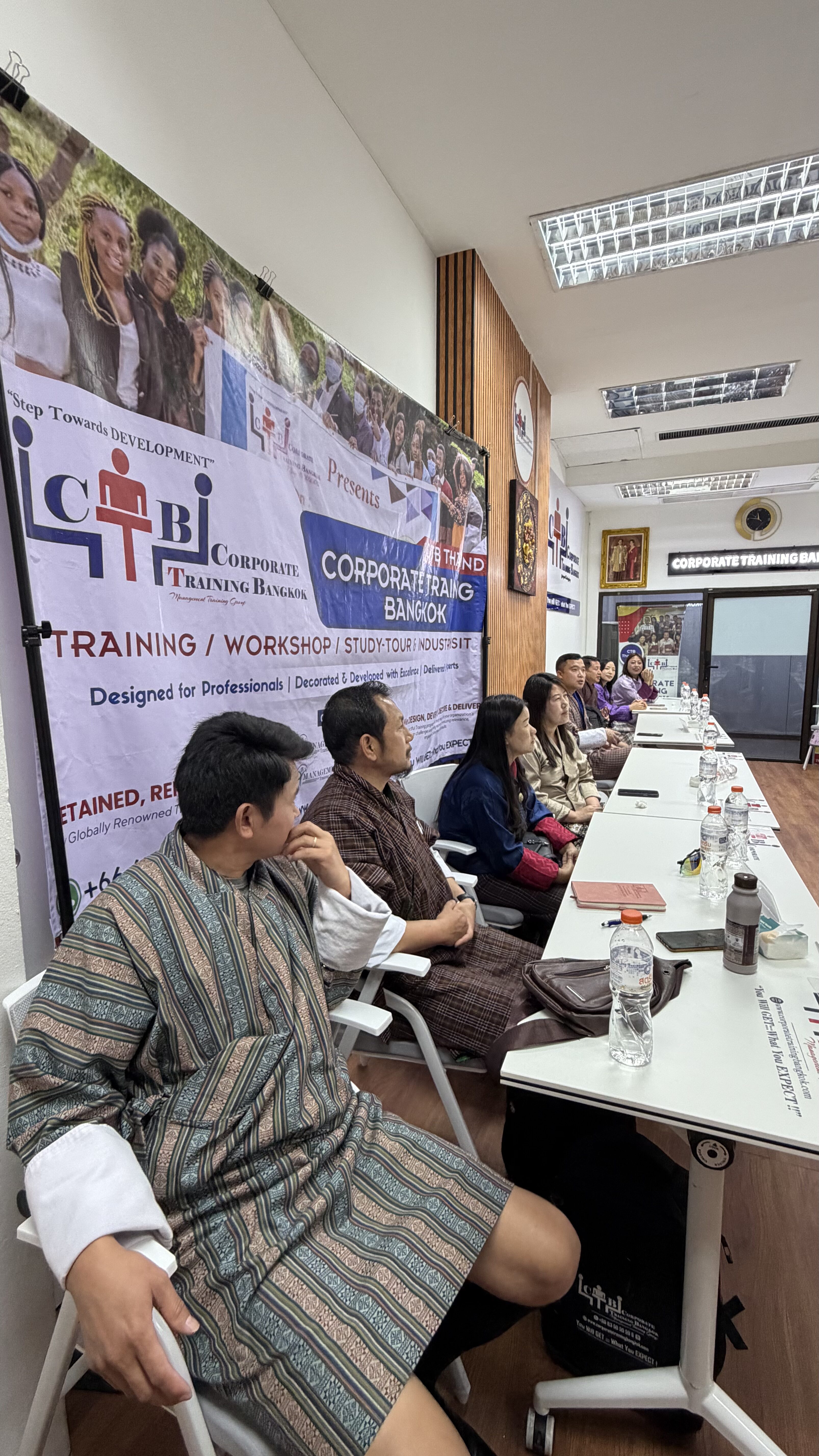 Participants at Cost Accounting & Profitability Analysis training in Bangkok with CTB Thailand