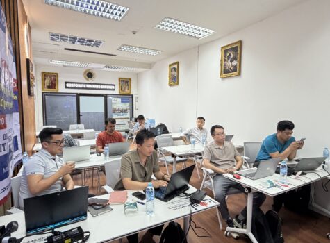 Participants at Selling Skills for Customer-Facing Staff training in Bangkok with CTB Thailand
